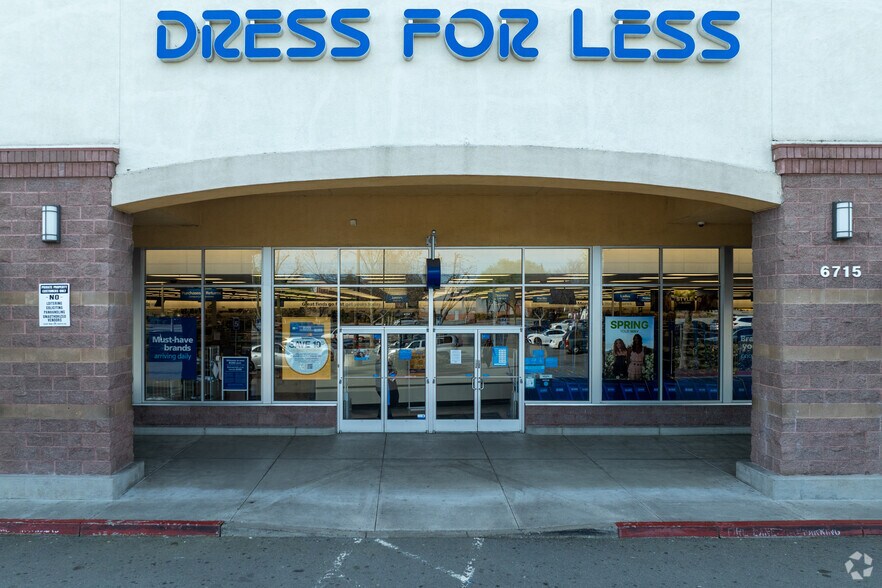 6715 Camino Arroyo, Gilroy, CA à vendre - Photo de l’immeuble – Image 2 sur 3