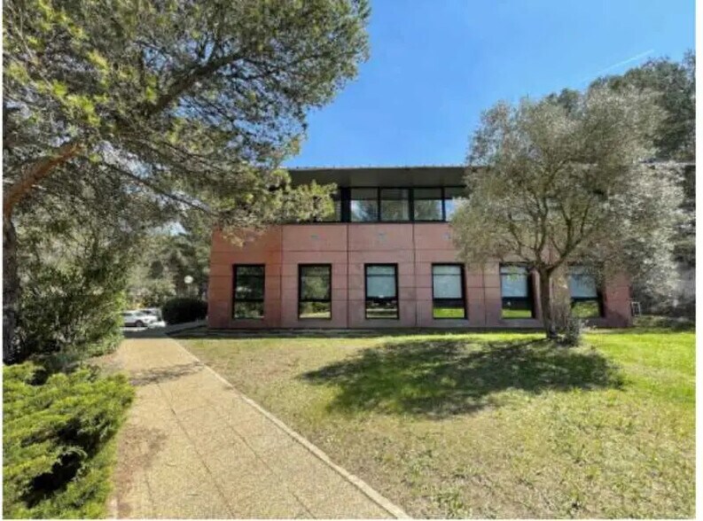 Bureau dans Aix-en-Provence à louer - Photo de l’immeuble – Image 2 sur 13