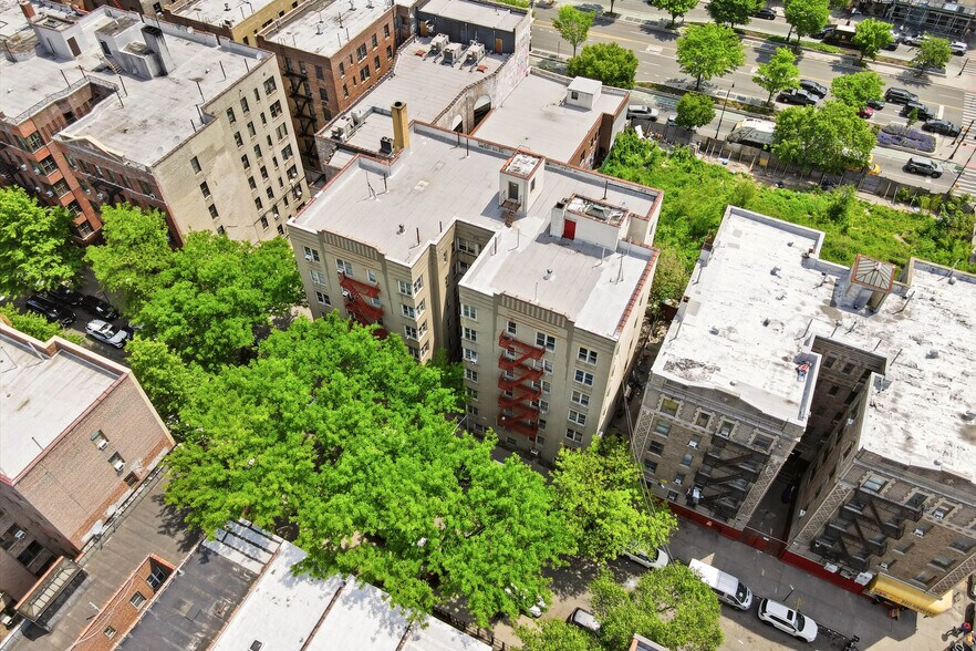 2310 Creston Ave, Bronx, NY à vendre - Photo de l’immeuble – Image 2 sur 41