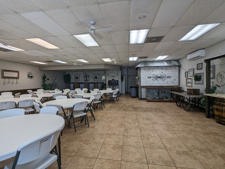 11261 Highway 12, Orange, TX à vendre - Photo intérieure – Image 3 sur 34