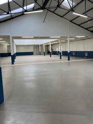 Plus de détails pour Local d'activités, Industriel/Logistique à louer