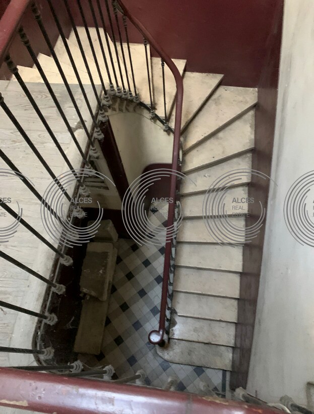 Plus de détails pour Bureau à vendre