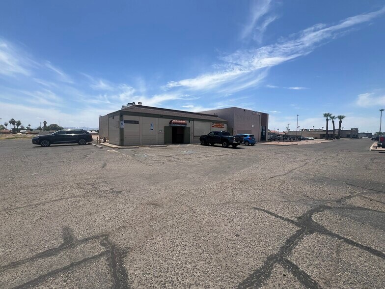 7307 W Indian School Rd, Phoenix, AZ à louer - Photo de l’immeuble – Image 1 sur 7