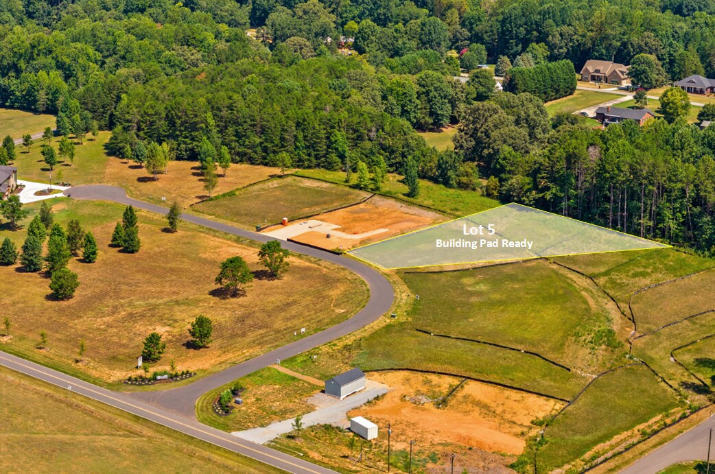 120 Bentley Ct, Troutman, NC à vendre Photo de l’immeuble– Image 1 sur 9