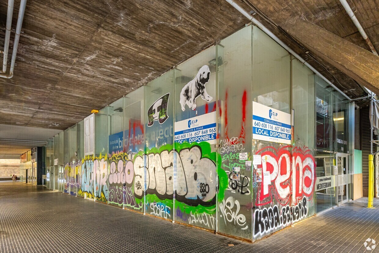 Local commercial dans Barcelone, Barcelona à louer Photo intérieure– Image 1 sur 7