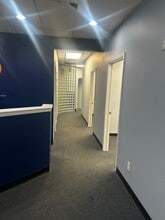 900 Wheeler Rd, Hauppauge, NY à louer Photo intérieure– Image 2 sur 8