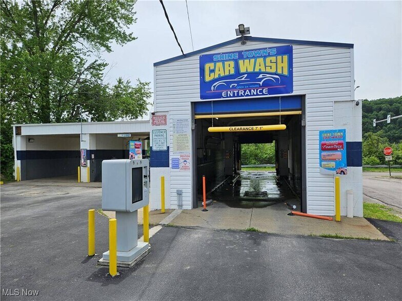 Established Car Wash Portfolio portefeuille de 3 biens à vendre sur LoopNet.fr - Photo de l’immeuble – Image 2 sur 16