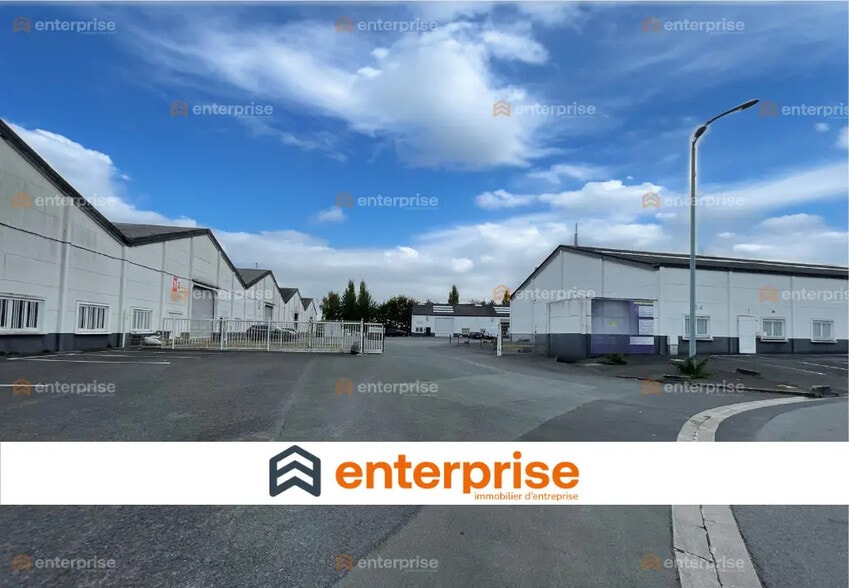 Local d’activités dans Seclin à louer - Photo de l’immeuble – Image 1 sur 8