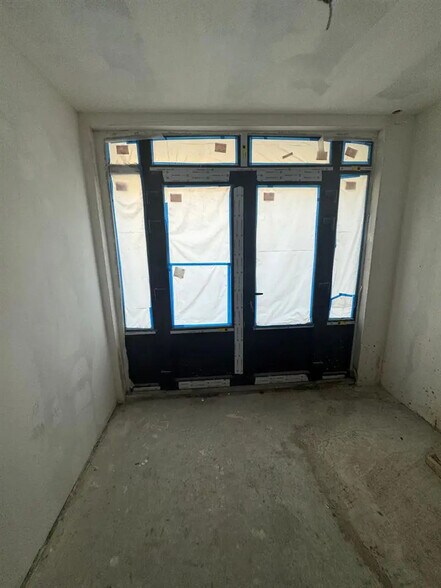 Local commercial dans Paris à vendre - Photo de l’immeuble – Image 2 sur 10