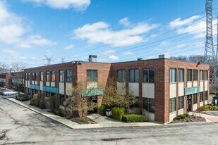 960 Rand Rd, Des Plaines, IL à louer Photo principale– Image 1 sur 14