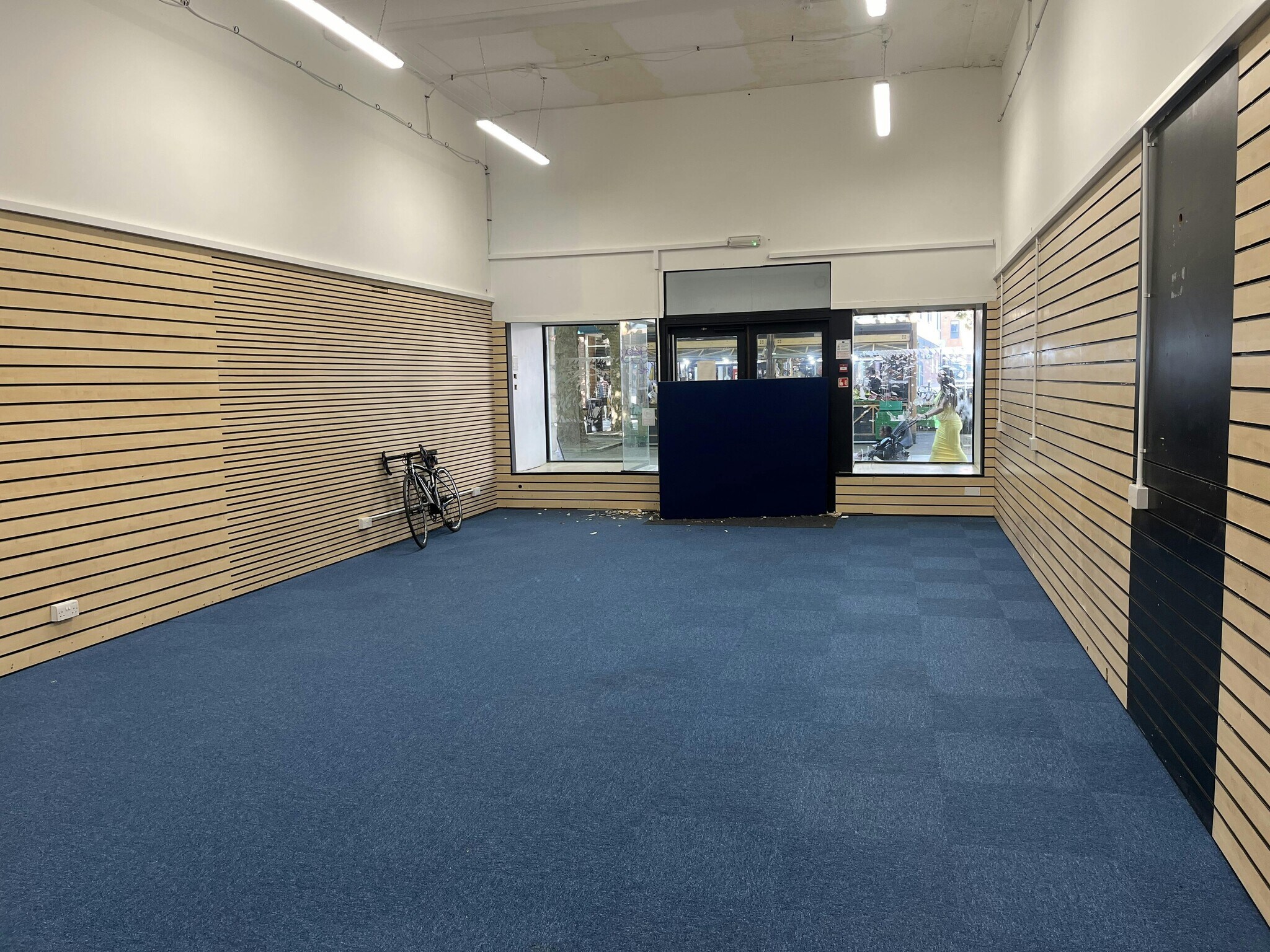 1-61 Bridge St, Peterborough à louer Photo de l’immeuble– Image 1 sur 11