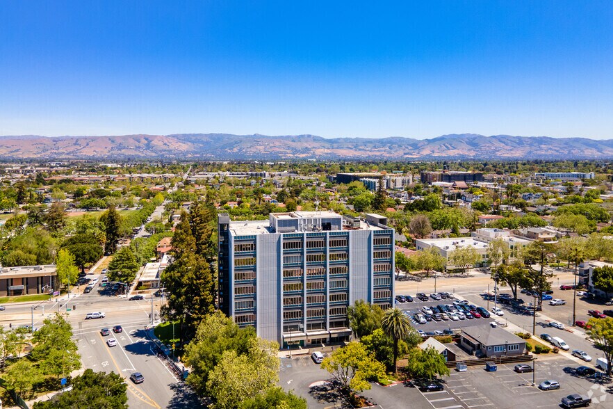 777 N 1st St, San Jose, CA à louer - Aérien – Image 3 sur 4