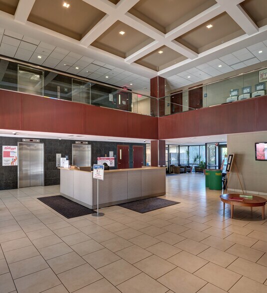 67 W Michigan Ave, Battle Creek, MI à louer - Photo intérieure – Image 3 sur 8