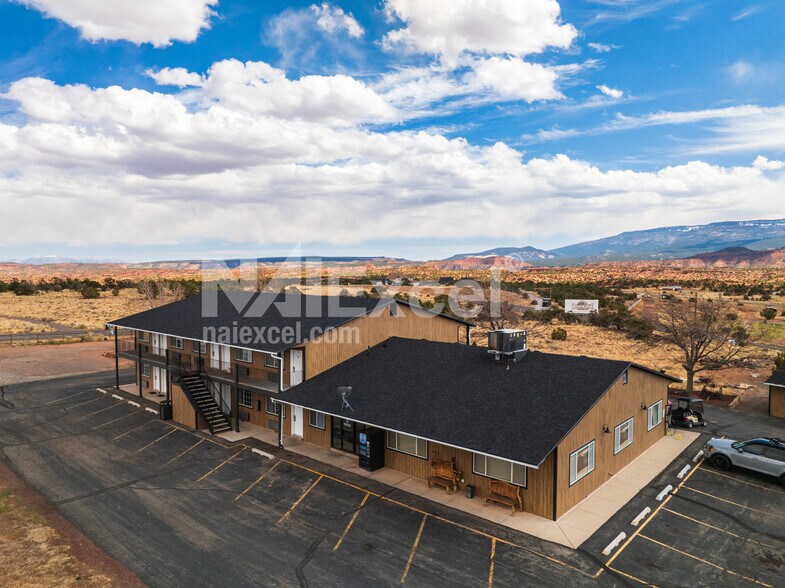 955 E SR 24, Torrey, UT à vendre - Photo de l’immeuble – Image 3 sur 10