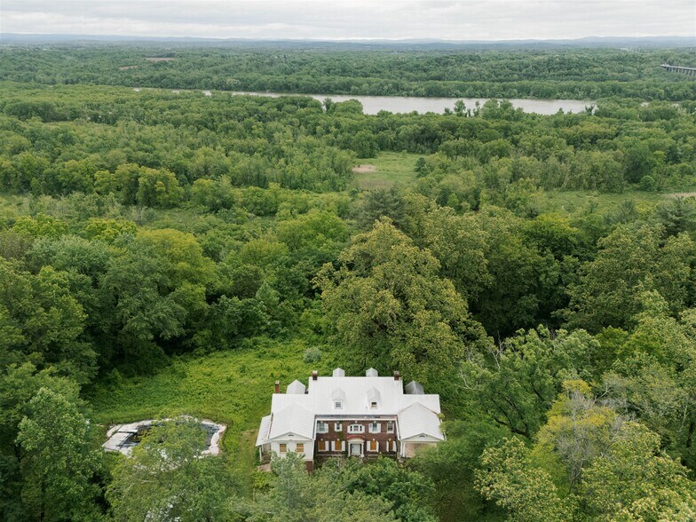 37-60 Blackburn Rd, Selkirk, NY à vendre - Photo de l’immeuble – Image 3 sur 56