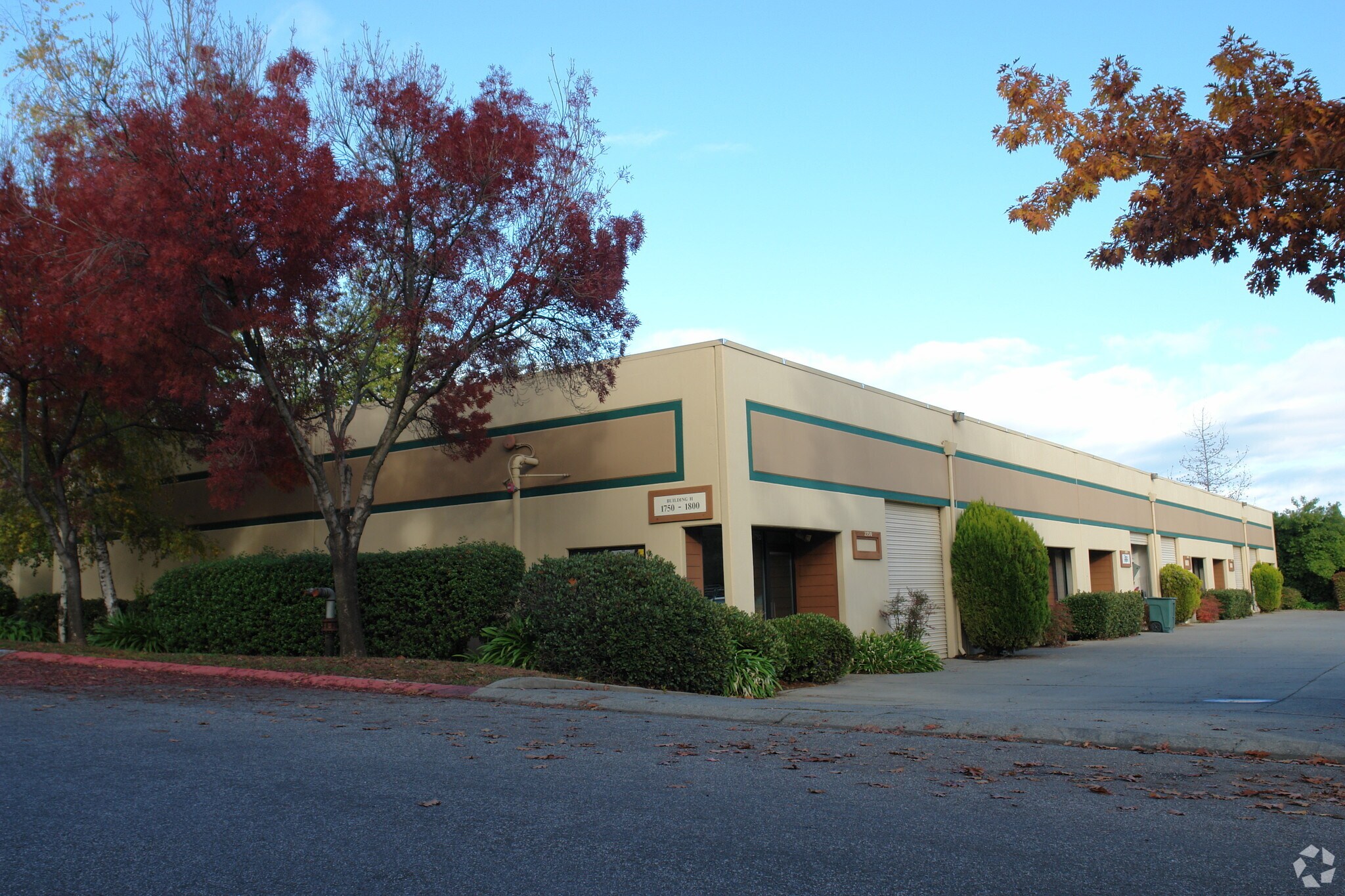 1750-1800 Industrial Dr, Auburn, CA à louer Photo principale– Image 1 sur 4