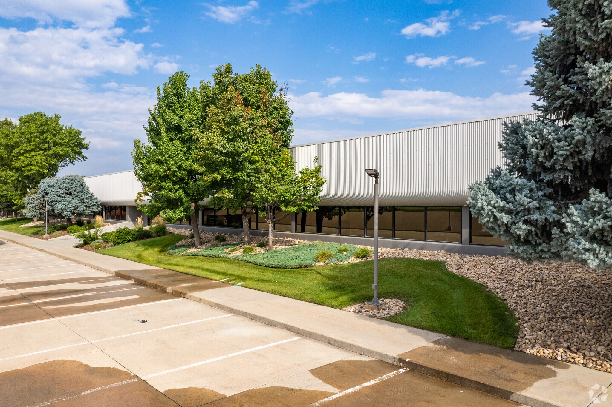 1830 Lefthand Cir, Longmont, CO à louer Photo principale– Image 1 sur 7