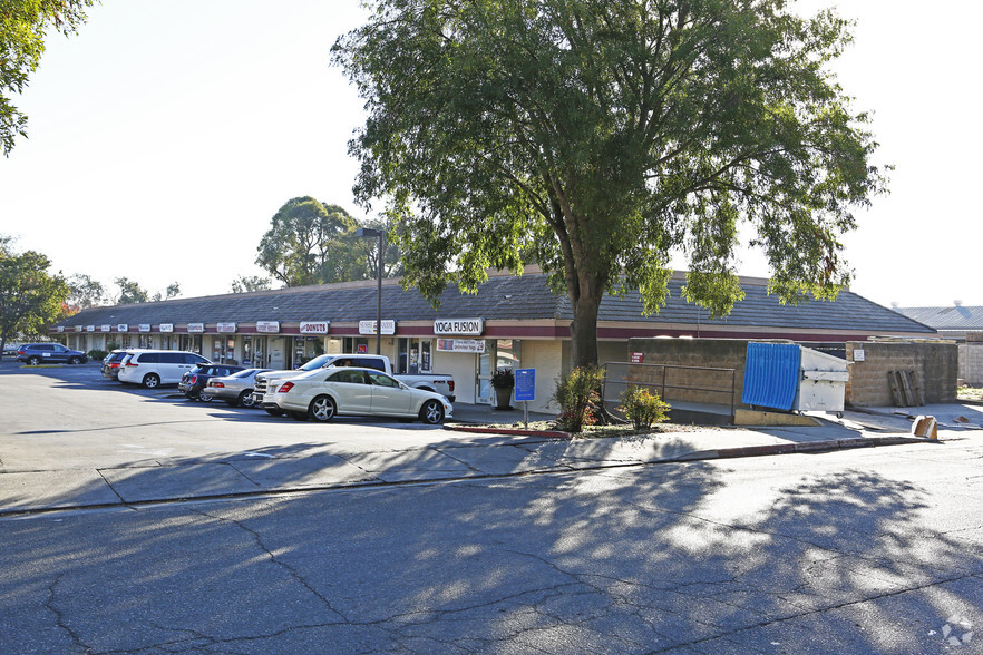 2205-2217 San Ramon Valley Blvd, San Ramon, CA à louer - Photo de l’immeuble – Image 3 sur 6