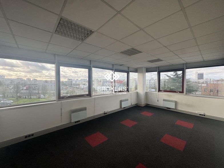 Bureau dans Gennevilliers à louer - Photo intérieure – Image 1 sur 4