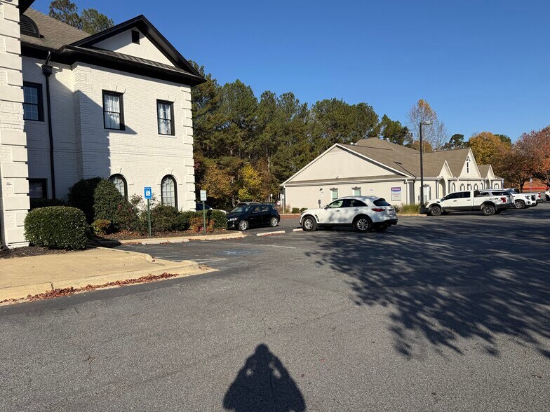 203 Woodpark Pl, Woodstock, GA à louer - Photo de l’immeuble – Image 3 sur 9