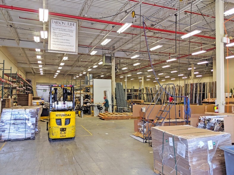 1574-1578 Bridgewater Rd, Bensalem, PA à louer - Photo intérieure – Image 3 sur 5