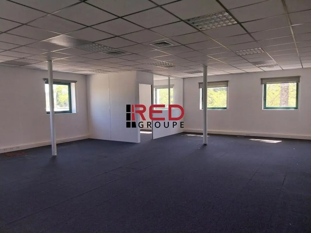 Bureau dans Les Pennes-Mirabeau à louer Photo intérieure– Image 1 sur 9