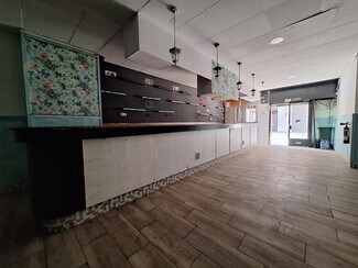 Plus de détails pour Local commercial à louer