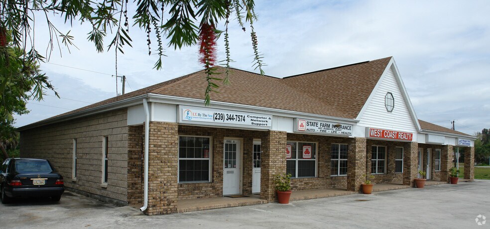 13102 Palm Beach Blvd, Fort Myers, FL à vendre - Photo de l’immeuble – Image 3 sur 5