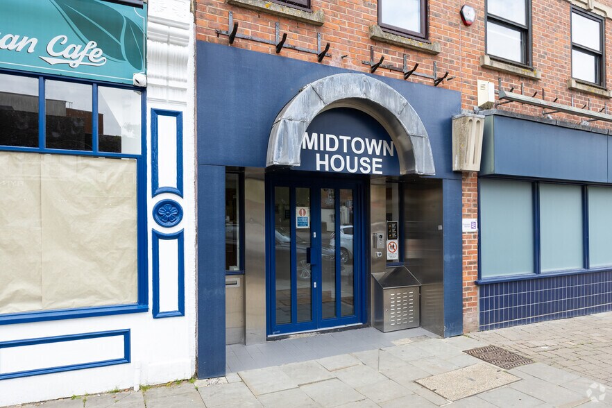 38-42 High St, Crawley à louer - Photo de l’immeuble – Image 2 sur 3