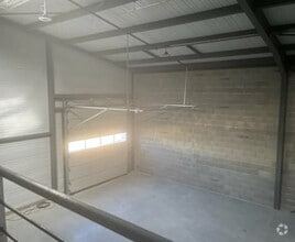 22 Rue Marius Grosso, Vaulx-en-Velin à louer Photo intérieure– Image 2 sur 27