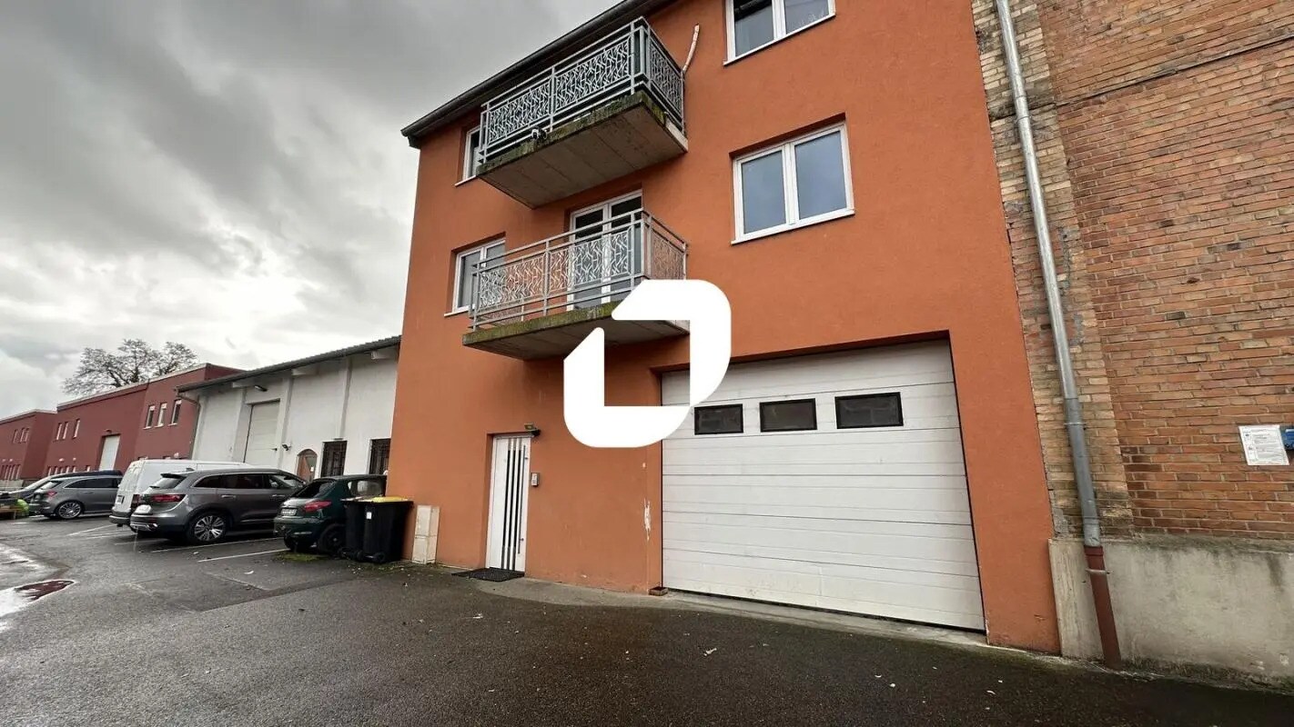 Local d’activités dans Bischwiller à louer Photo de l’immeuble– Image 1 sur 9