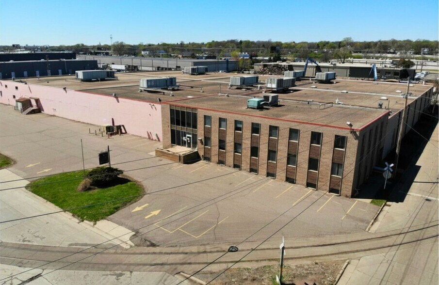 3003 Pacific St, Minneapolis, MN à louer - Photo de l’immeuble – Image 2 sur 9