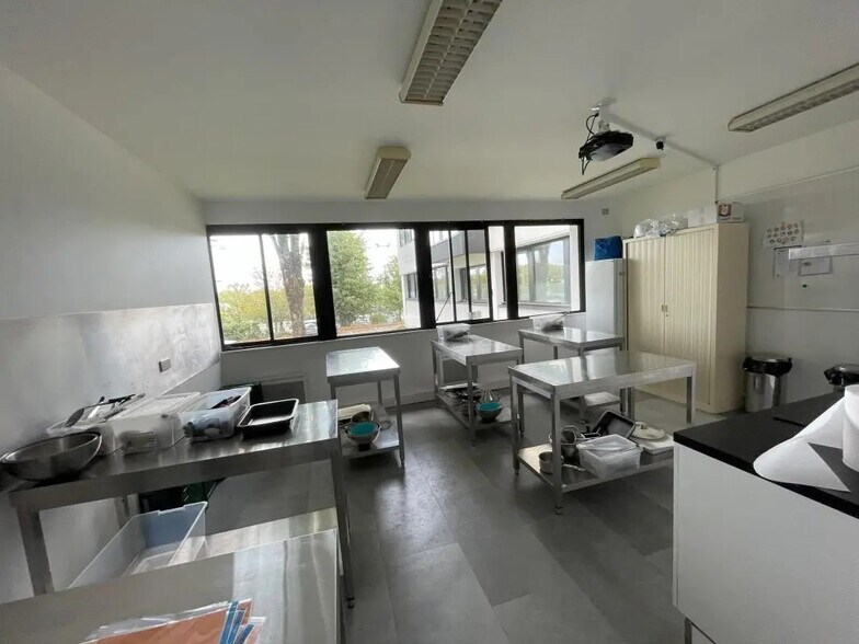 Bureau dans Orvault à louer - Photo de l’immeuble – Image 3 sur 5