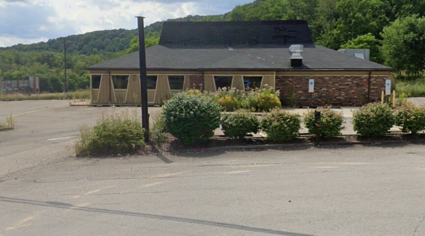 112 Perry Hwy, Harmony, PA à vendre Photo principale– Image 1 sur 3