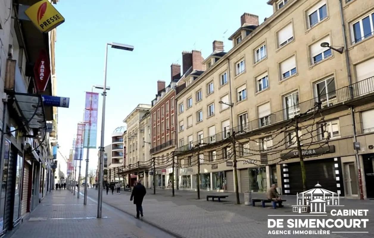 Local commercial dans Amiens à louer Photo principale– Image 1 sur 2