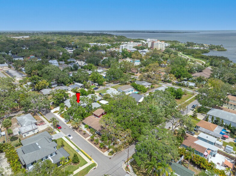 400 5th Ave S, Safety Harbor, FL à vendre - Photo de l’immeuble – Image 2 sur 78