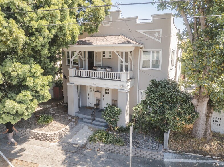 1089 Stanford Ave, Emeryville, CA à vendre - Photo de l’immeuble – Image 1 sur 12