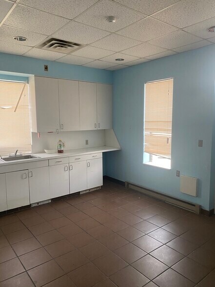 1275 Bloomfield Ave, Fairfield, NJ à louer - Photo de l’immeuble – Image 2 sur 17