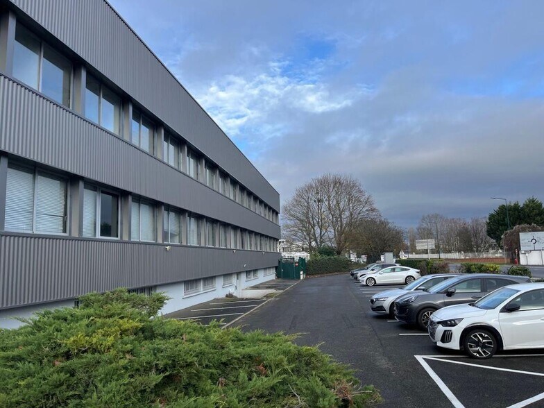 29 Avenue De L'Eguillette, SAINT-OUEN-L'AUMONE à louer - Photo de l’immeuble – Image 3 sur 13
