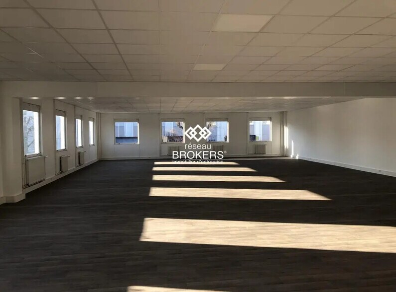 9 Chaussée Jules César, Osny à vendre - Photo de l’immeuble – Image 1 sur 1
