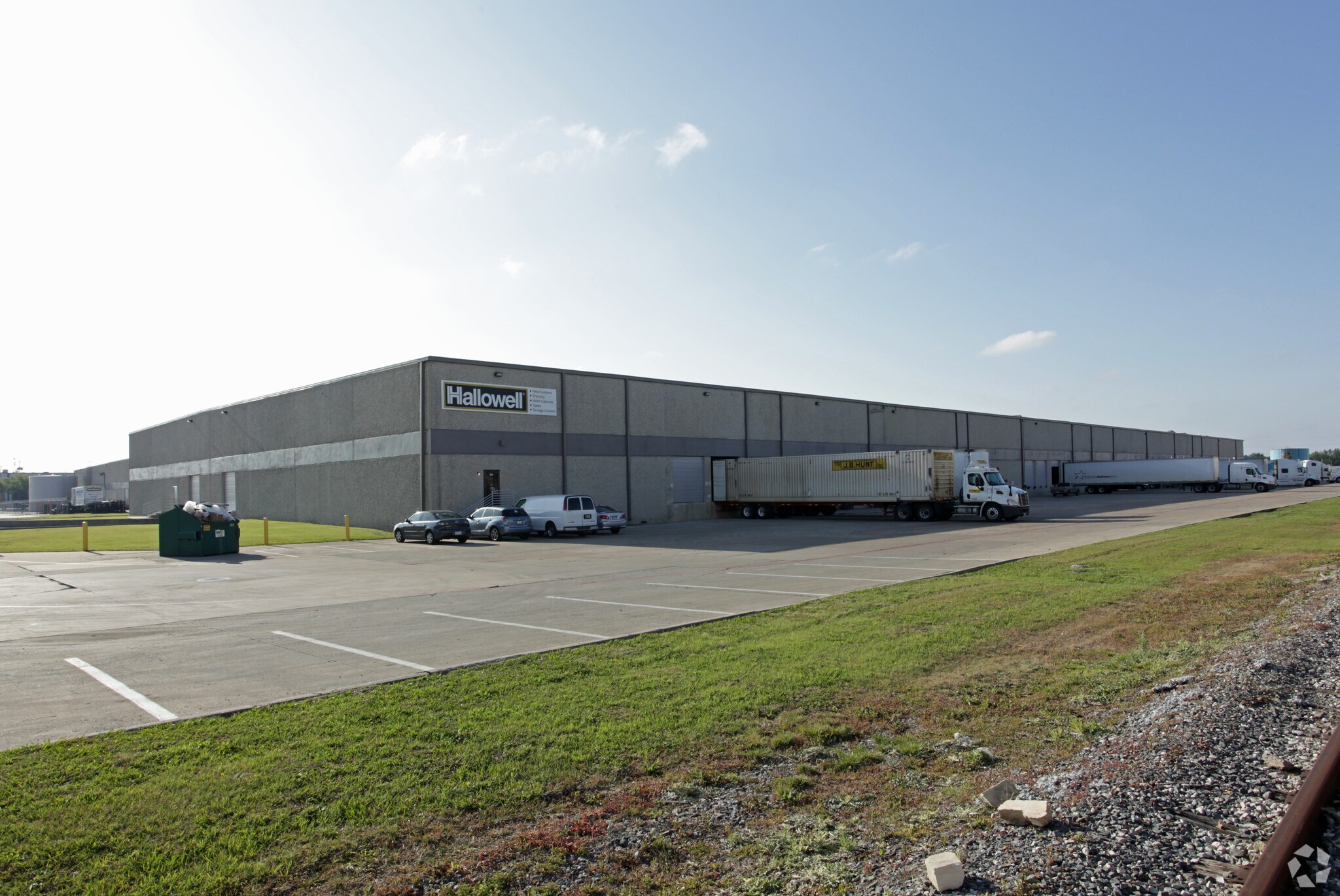 1701 Vantage Dr, Carrollton, TX à louer Photo principale– Image 1 sur 4