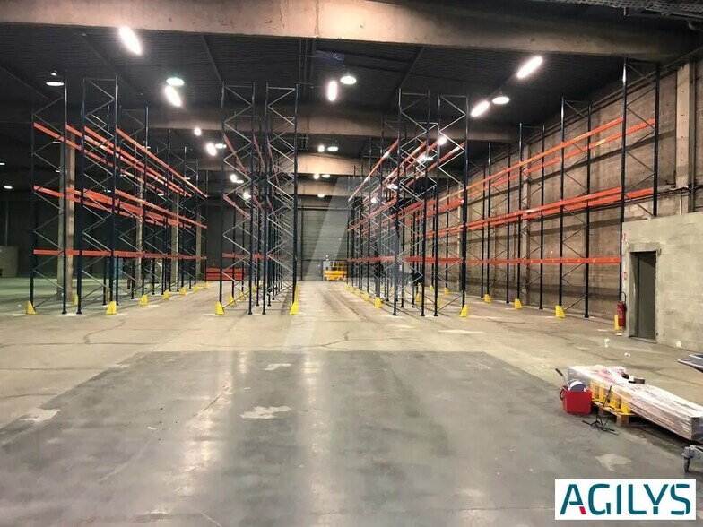 Industriel/Logistique dans Morangis à louer - Photo intérieure – Image 3 sur 5