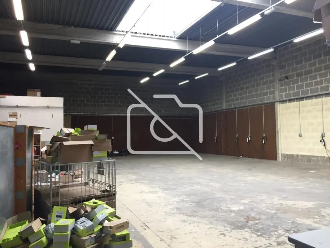 Local d’activités dans Noisy-le-Grand à louer Photo intérieure– Image 1 sur 13