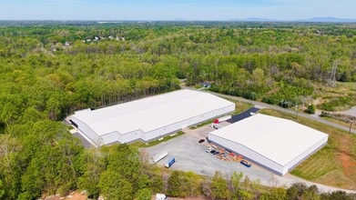 4300 Old Greensboro Rd, Winston-Salem, NC à louer - Vidéo sur l’annonce professionnelle 