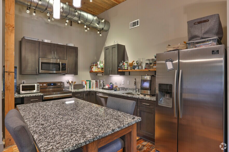 806 Green Ave, Greenville, SC à vendre - Photo intérieure – Image 3 sur 50