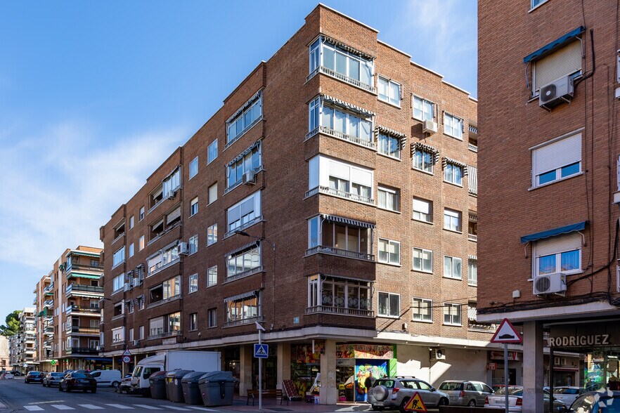 Calle Cánovas del Castillo, 5, Alcalá de Henares, Madrid à vendre - Photo de l’immeuble – Image 1 sur 1