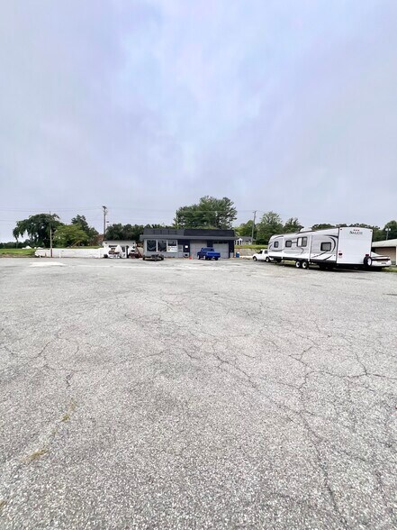 3648 S Amherst Hwy, Madison Heights, VA à vendre - Photo de l’immeuble – Image 3 sur 4