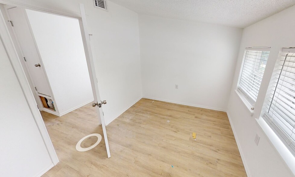 2211 E 12th St, Austin, TX à louer - Photo intérieure – Image 3 sur 7