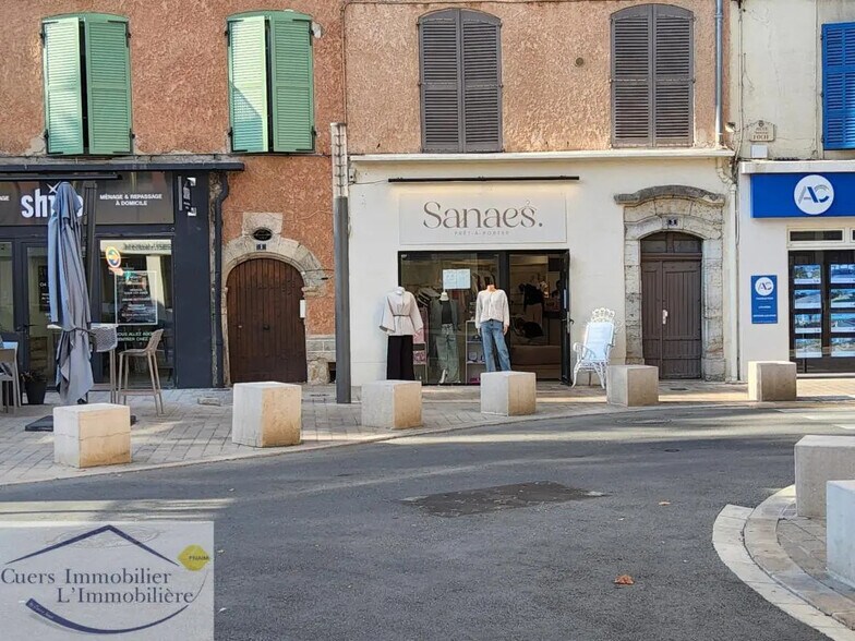 Local commercial dans Cuers à louer - Photo de l’immeuble – Image 1 sur 13
