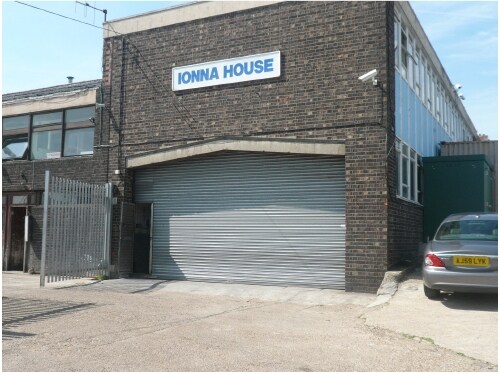 Humber Rd, Londres à vendre - Photo de l’immeuble – Image 2 sur 4